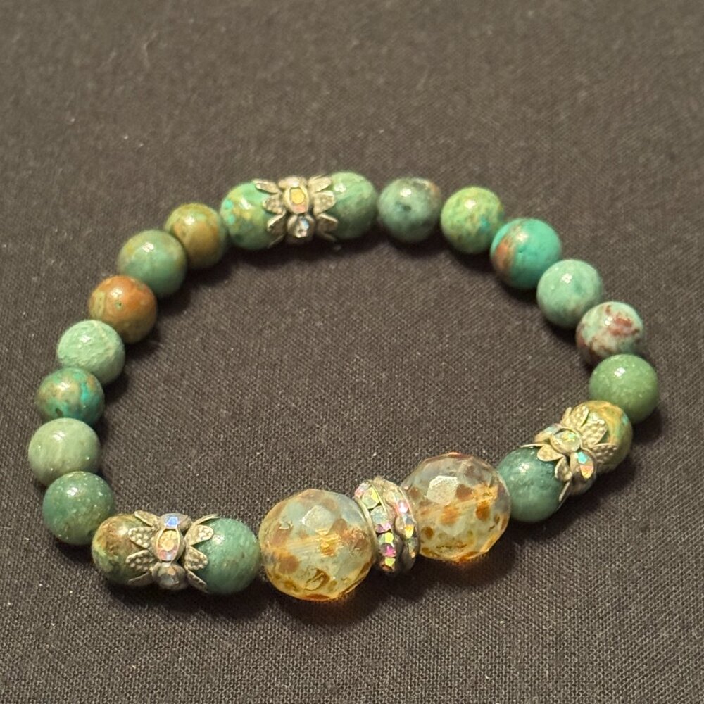 Handmade Fashion Stretch Bracelet Green Gold Crystal - Picture 2 of 2
